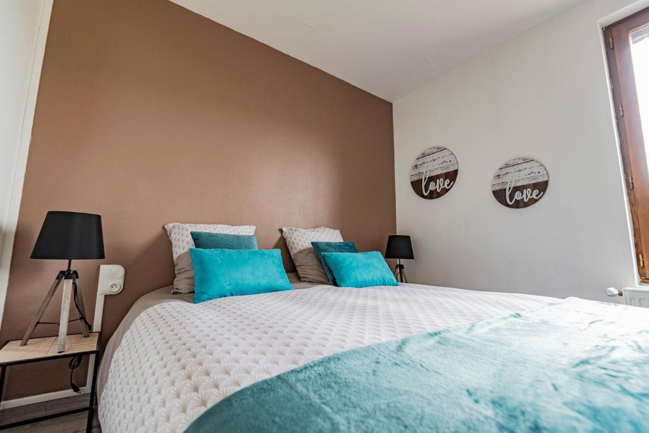 De La Liberte Apartment